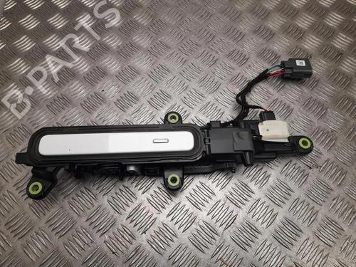 Used Rear left exterior door handle LAND ROVER RANGE ROVER EVOQUE (L551) 2.0 D165 4x4 (163 hp) 31295985