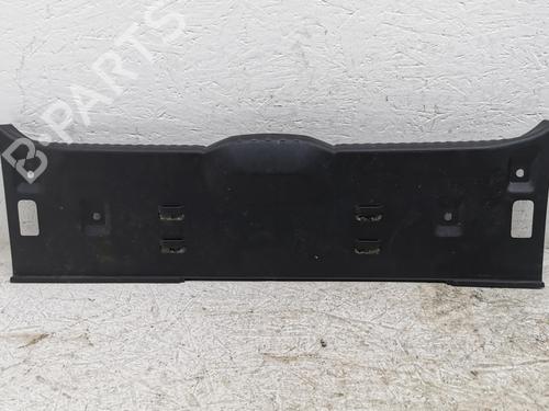 Used Tailgate trim CITROËN C3 III (SX) 1.2 VTi 82 (82 hp) 28940534