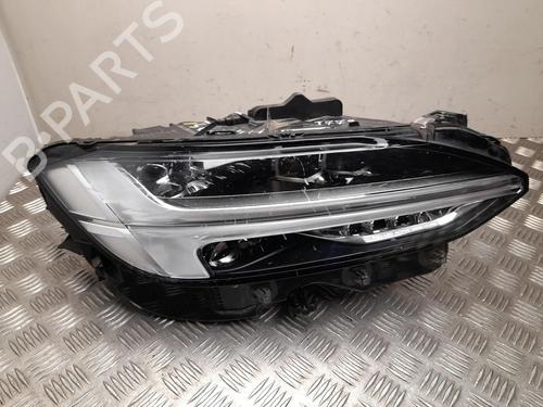Used Right headlight Right headlight VOLVO V90 II Estate (235) T5 (254 hp) 28915762 28915762