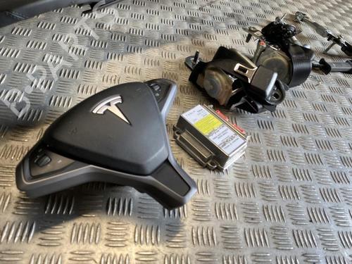 Dashboard TESLA MODEL S (5YJS) P100D AWD | BP28914253C46 