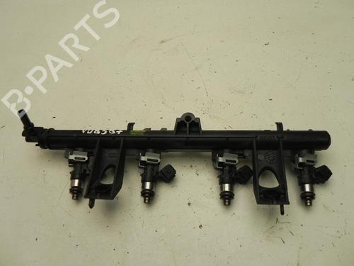 Used Injection rail DACIA SANDERO 1.2 16V (75 hp) 28940773