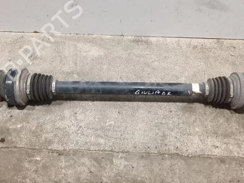 Used Left rear driveshaft Left rear driveshaft ALFA ROMEO GIULIA (952_) 2.0 Q4 (952ACA45, 952ACA25) (280 hp) 28946361 28946361