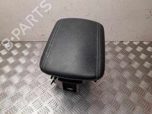 Used Armrest / Center console KIA SPORTAGE IV (QL, QLE) 1.7 CRDi (116 hp) 28944496
