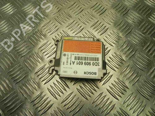 Airbag module VW PHAETON (3D1, 3D2, 3D3, 3D4, 3D6, 3D7, 3D8, 3D9) 6.0 W12 4motion (420 hp) 28933343