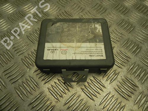 other-toyota-prius-_w5_-2015-2016-2017-2018-2019-2020-2021-2022-37546265 main image