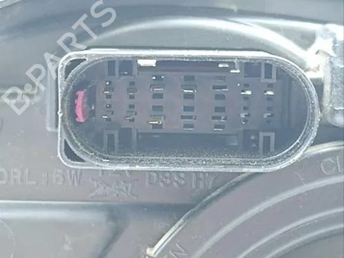 Soporte del faro izquierdo PORSCHE MACAN (95B) 3.6 Turbo | BP30908930C157