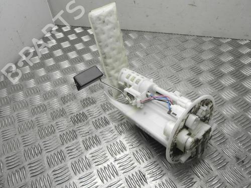 Used Fuel pump TOYOTA YARIS (_P13_) 1.3 (NSP130_, NSP130) (95 hp) 28931057