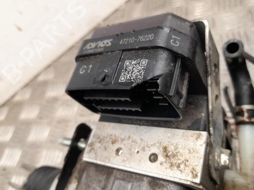 Brake master cylinder LEXUS UX (_AA1_, _AH1_, _MA1_) 250h (MZAH10) | BP37560572M77 - Image 3
