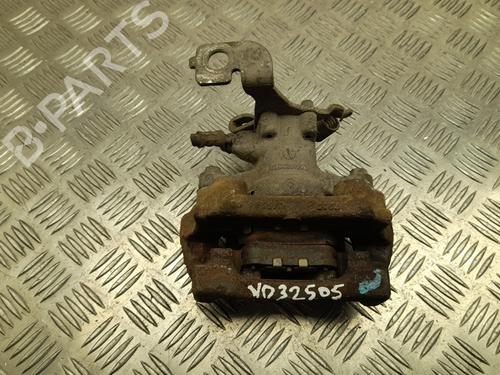 Used Right front brake caliper TOYOTA AURIS Estate (_E18_) 1.8 Hybrid (ZWE186_, ZWE186R, ZWE186H) (136 hp) 28941277