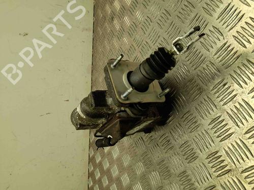 Used Brake master cylinder KIA NIRO I (DE) 1.6 GDI Plug-in Hybrid (141 hp) 28946037