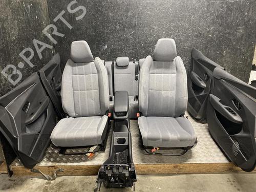 Setesett Setesett RENAULT MEGANE E-TECH SUV EV40 (BNJ2) (131 hp) 37574394 37574394
