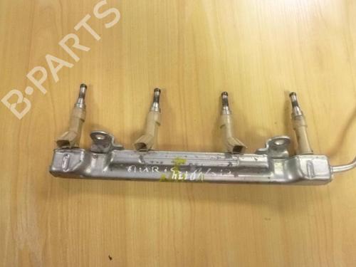 Used Injection rail TOYOTA AURIS (_E15_) 1.6 (ZRE151_, ZRE151R) (124 hp) 28909343