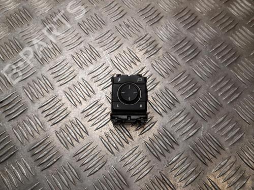 mirror-switch-lexus-ux-_aa1_-_ah1_-_ma1_-2018-37549232 main image