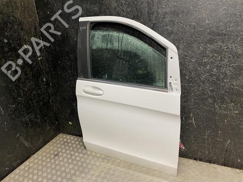 Dør højre fortil Dør højre fortil MERCEDES-BENZ EQV (W447) EQV 300 (447.813, 447.815) (204 hp) 39733919 39733919