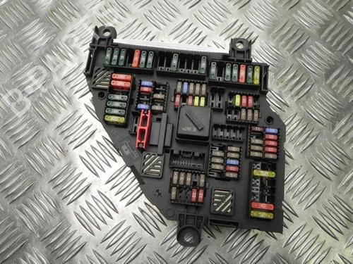 Used Fuse box BMW 5 (F10) 535 i (306 hp) 28926572