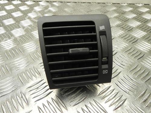 Used Air vent KIA SORENTO I (JC) 2.5 CRDi 4WD (140 hp) 28930542