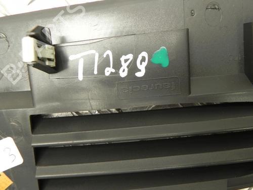 Air vent PEUGEOT 308 I (4A_, 4C_) 1.6 HDi | BP28918396I21