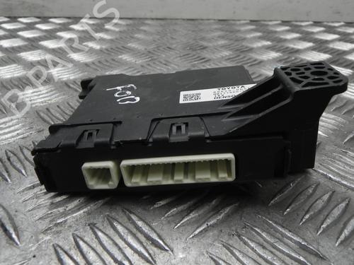 Used Electronic module TOYOTA YARIS (_P13_) 1.5 Hybrid (NHP130_) (101 hp) 28935307