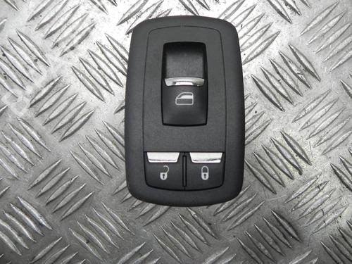 switch-maserati-ghibli-iii-m157-2013-37543401 main image