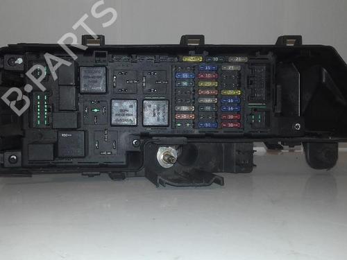 Used Fuse box Fuse box 38966001 38966001