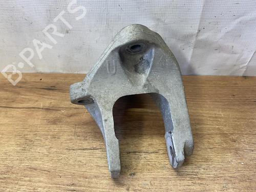 engine-mount-renault-megane-e-tech-suv-2021-38966421 main image