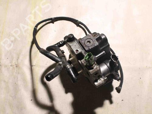 Used Fuel pump VOLVO XC90 I (275) D5 AWD (200 hp) 28918127