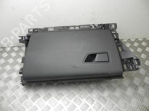 glove-box-maserati-levante-suv-m161-2016-37546328 main image