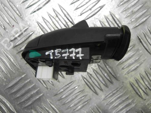 Steering wheel controls TOYOTA AVENSIS (_T22_) 2.0 D-4D (CDT220_, CDT220R) | BP28917477E15 