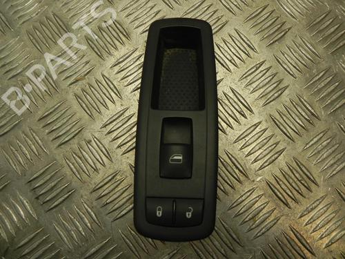 switch-chrysler-grand-voyager-v-rt-2007-37542542 main image