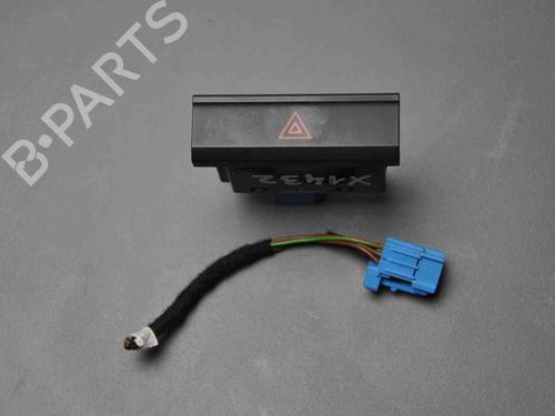 Advarselsbryter VW T-ROC (A11, D11) 1.5 TSI (150 hp) 28942687