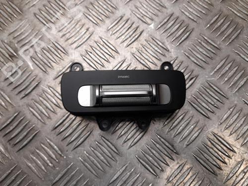 switch-mercedes-benz-vito-van-w447-2014-37571880 main image
