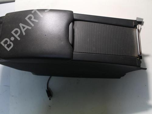 Used Armrest / Center console Armrest / Center console 38965859 38965859