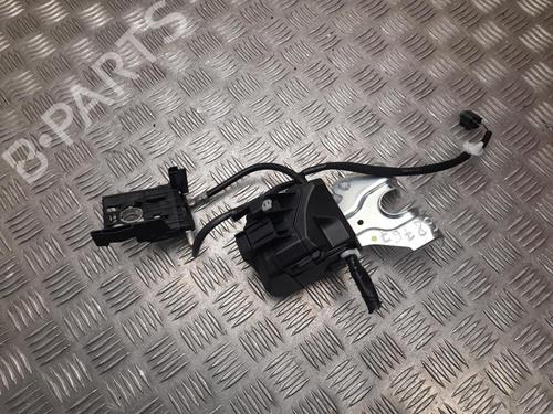 Used Fuse box Fuse box 37560452 37560452