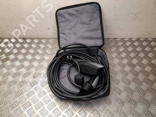 cabo-tesla-model-3-5yj3-2017-37572688 main image