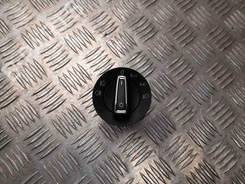 Used Electronic module SEAT LEON SC (5F5) 1.4 TSI (140 hp) 28927633