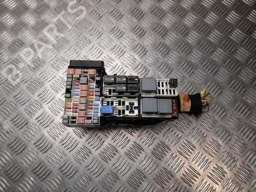 Used Fuse box Fuse box 37550961 37550961
