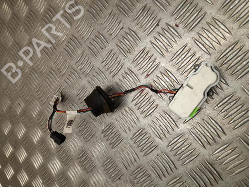 Fuel door actuator TESLA MODEL 3 (5YJ3) EV Performance AWD | BP37566537E18 - Image 2