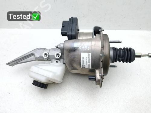 Used Brake master cylinder MERCEDES-BENZ EQE (V295) EQE 350 (295.125) (292 hp) 28942101