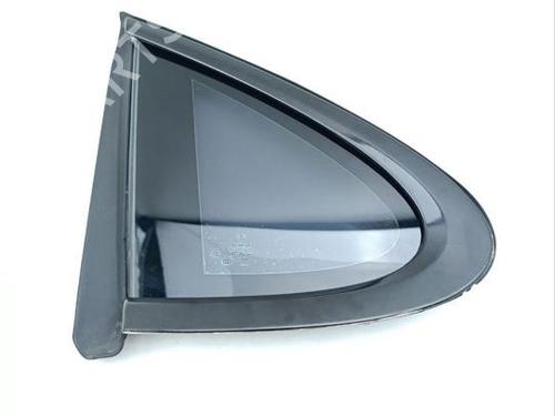 Panel rude bagtil venstre Panel rude bagtil venstre 38996460 38996460
