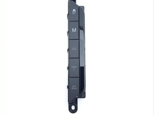 switch-maserati-levante-suv-m161-2016-40242117 main image