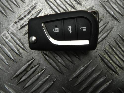 electronic-module-toyota-auris-_e18_-2012-2013-2014-2015-2016-2017-2018-2019-37543512 main image