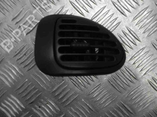 Used Air vent CHRYSLER VOYAGER / GRAND VOYAGER III (GS_, NS_) 2.5 TD (116 hp) 28925198