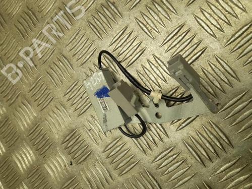 Antenne/Base Antenne/Base TOYOTA PRIUS (_W5_) 1.8 Hybrid (ZVW50, ZVW50_, ZVW51_, ZVW50R, ZVW51) (122 hp) 37551590 37551590