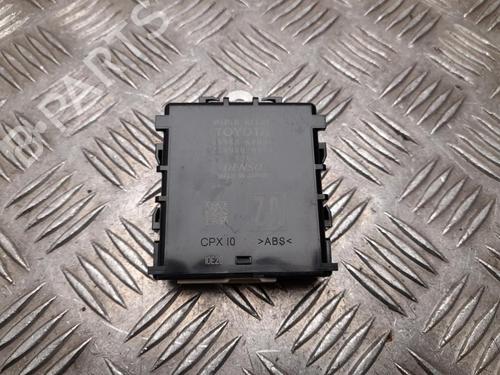 elektronisk-sensor-toyota-yaris-cross-mxp_-2020-37557061 main image