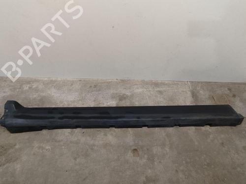 Used Right sideskirt MASERATI LEVANTE SUV (M161) 3.0 Q4 (350 hp) 28945547
