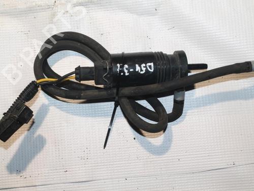 Used Windscreen washer tank VOLVO XC90 I (275) D5 AWD (185 hp) 28920461