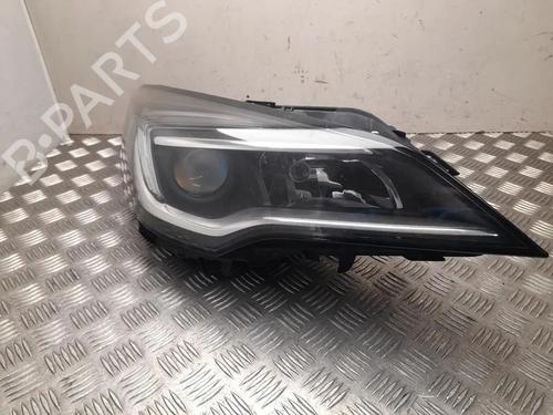 Used Right headlight OPEL ASTRA K (B16) 1.4 Turbo (68) (150 hp) 31761928