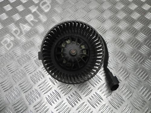 Used Heater blower motor DACIA SANDERO 1.4 (BS0C, BS0A, BS0G, BS1F, BS0E) (75 hp) 28946883