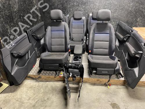 Used Seats set Seats set VW TOURAN (5T1) 2.0 TDI (150 hp) 39997813 39997813