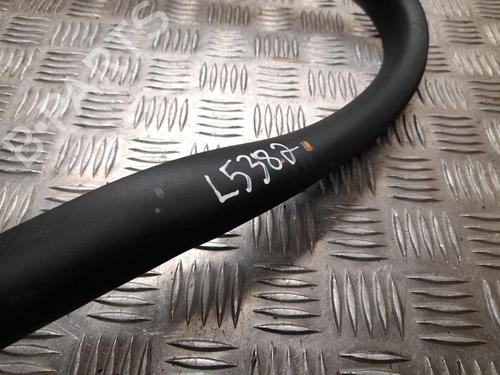 Gummiliste TESLA MODEL Y (5YJY) Long Range All-wheel Drive | BP37549229C142 - Image 3